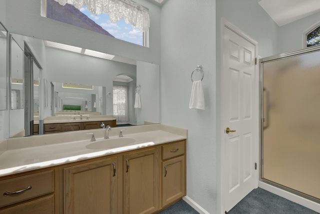 7100 Kingbird Ln, Roseville, CA 95747