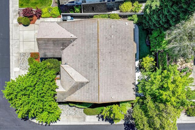 7100 Kingbird Ln, Roseville, CA 95747