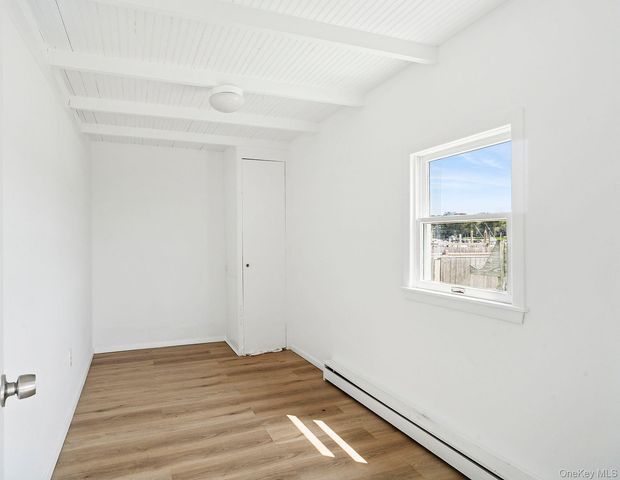 35 Gardners Lane, Hampton Bays, NY 11946