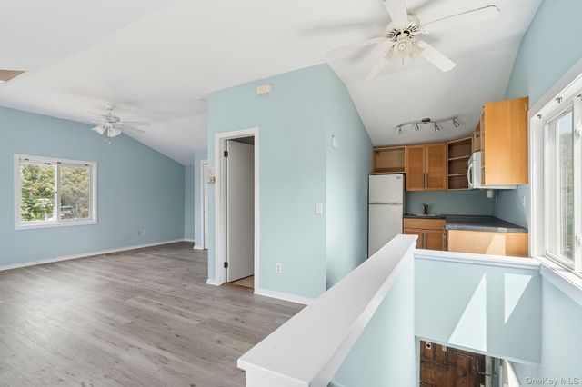 35 Gardners Lane, Hampton Bays, NY 11946