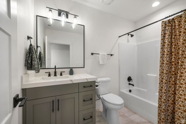 2049 S ROAN AVE, Saratoga Springs, UT 84045