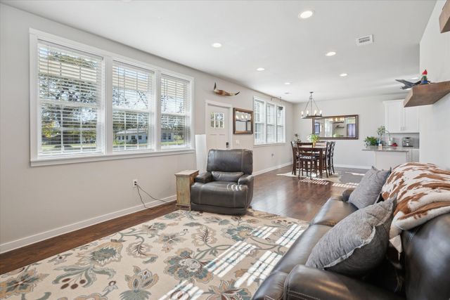 7232 Courtney Drive, Azle, TX 76020