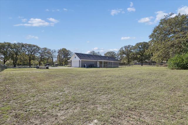 7232 Courtney Drive, Azle, TX 76020