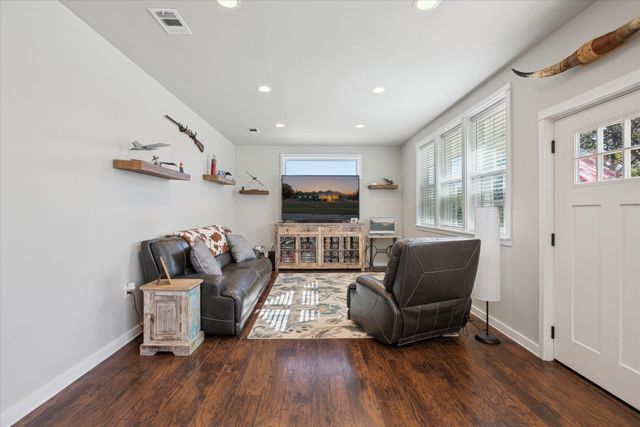 7232 Courtney Drive, Azle, TX 76020