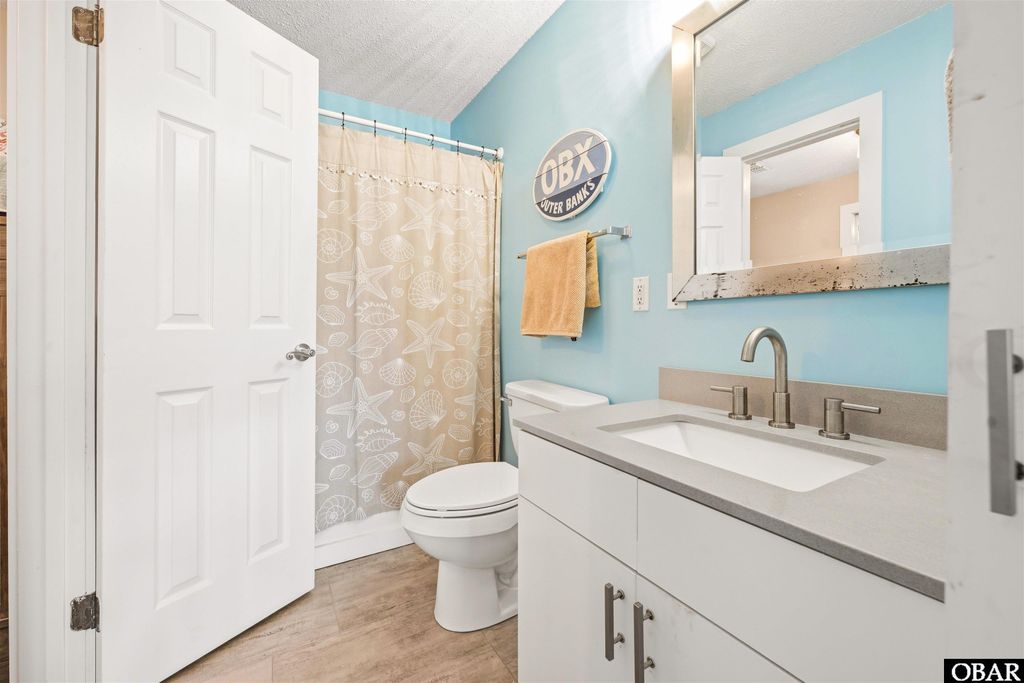 Image 14 of property listing at 413 Pirates Way # 413A, Manteo, NC 27954