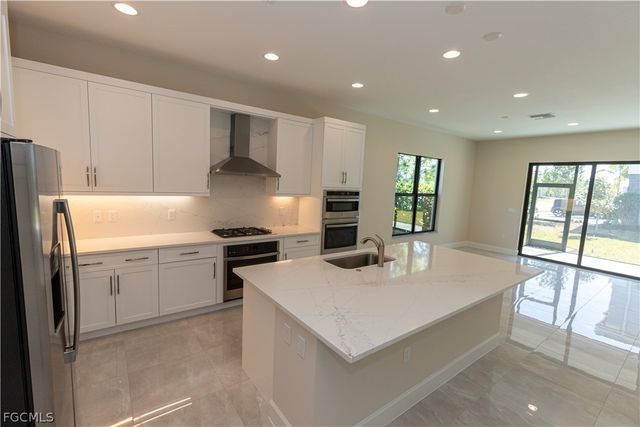 12801 Springbrook CT, Estero, FL 33928