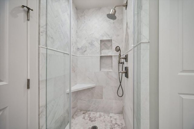 2047 Westcreek Lane 603, Houston, TX 77027