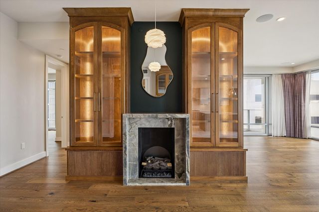 2047 Westcreek Lane 603, Houston, TX 77027