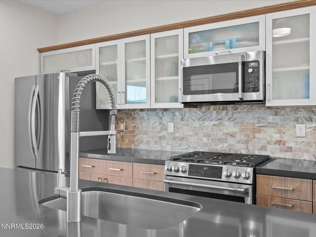 9425 Cape Drive, Reno, NV 89506