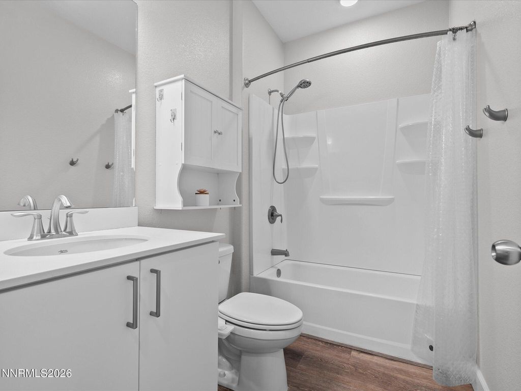 Image 10 of property listing at 9425 Cape Drive, Reno, NV 89506