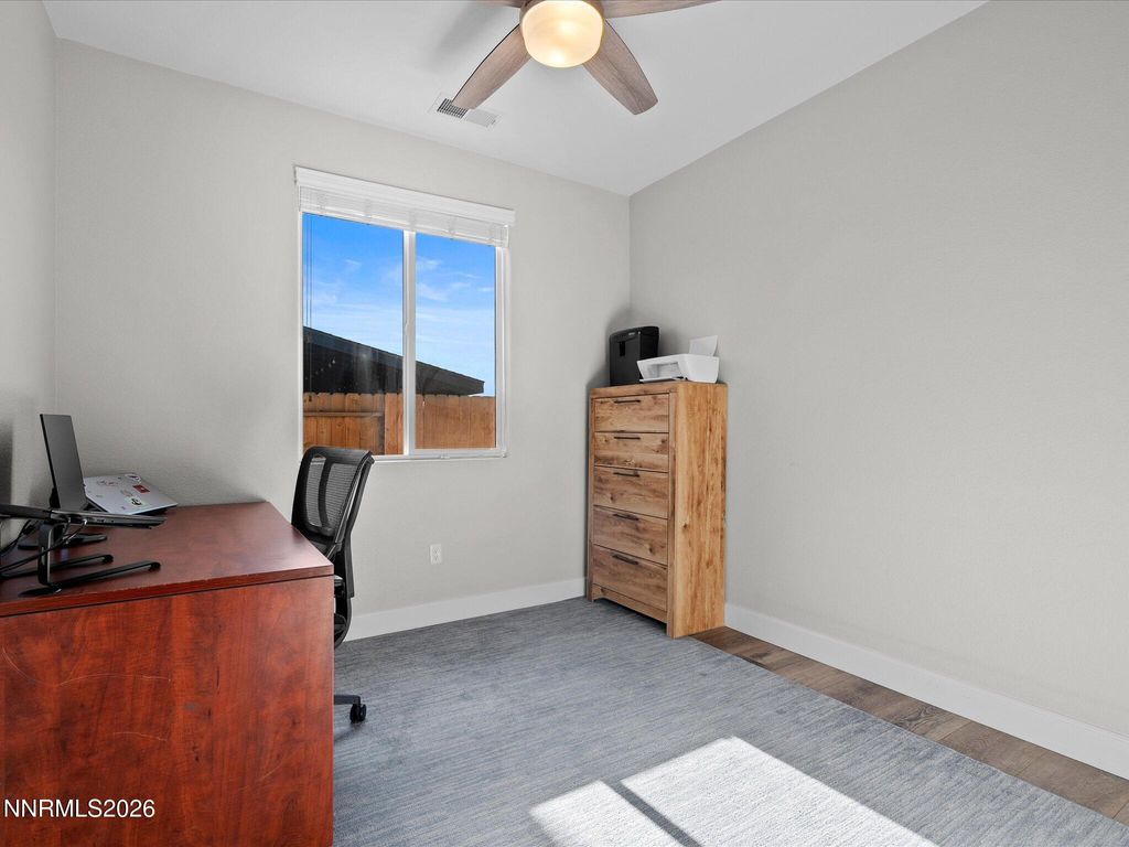 Image 9 of property listing at 9425 Cape Drive, Reno, NV 89506