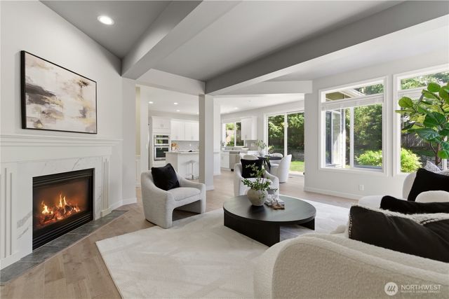 648 237th Place SE, Sammamish, WA 98074