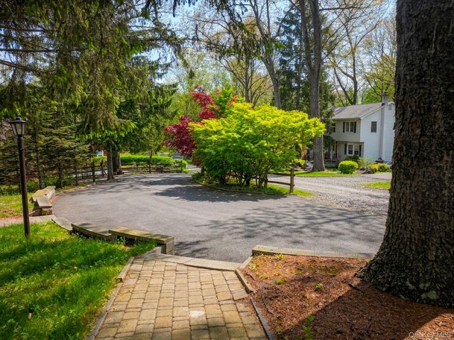 9 Easy Street, Hopewell Junction, NY 12533