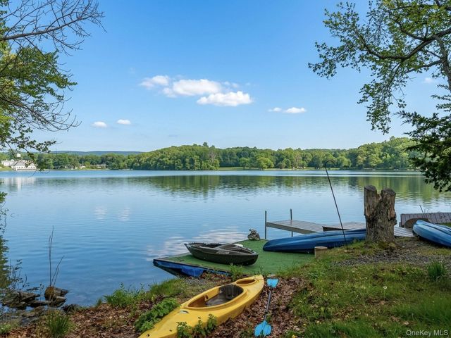 9 Easy Street, Hopewell Junction, NY 12533