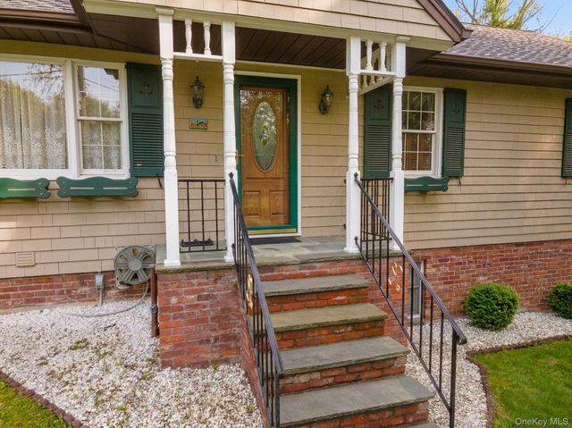 9 Easy Street, Hopewell Junction, NY 12533