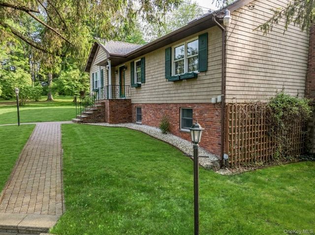 9 Easy Street, Hopewell Junction, NY 12533