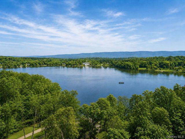 9 Easy Street, Hopewell Junction, NY 12533