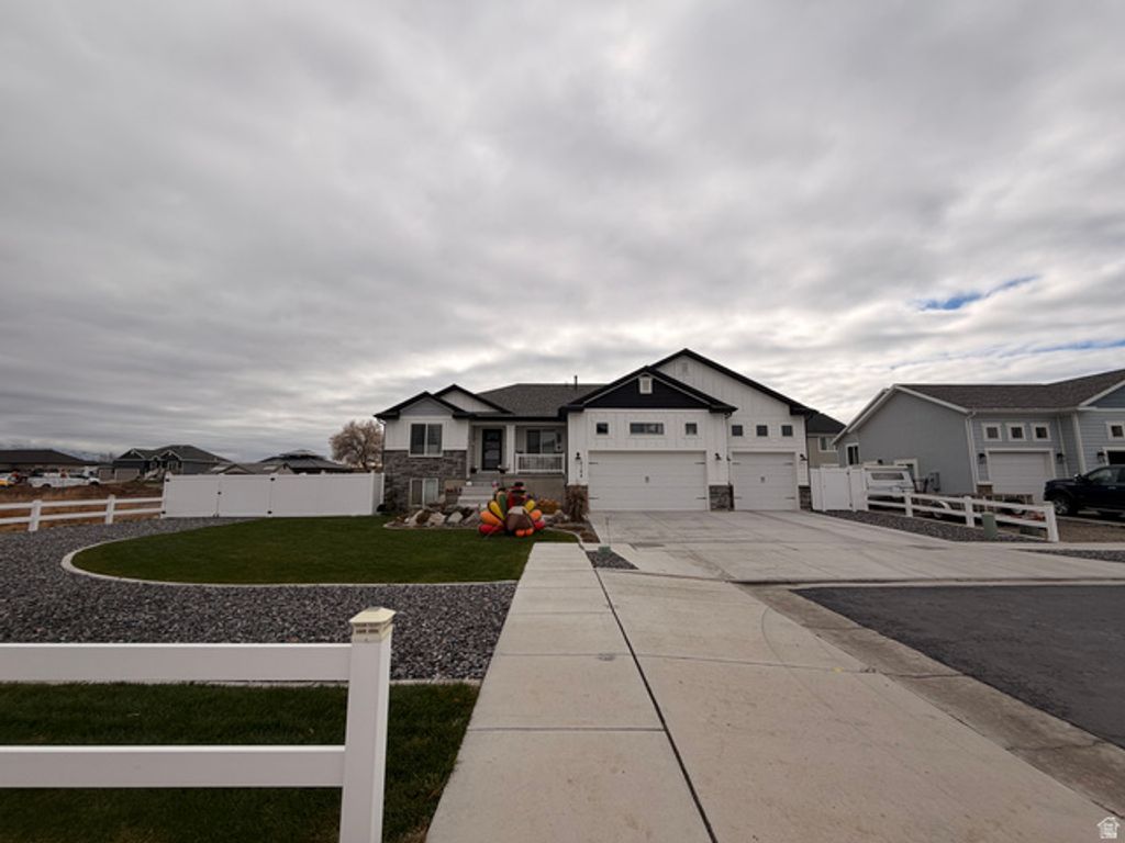 2168 S 3940 W, Taylor, UT 84401