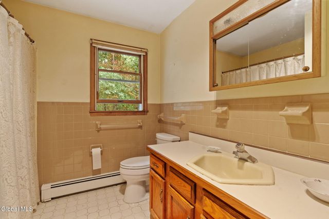 65 Bradt Road, Clifton Park, NY 12148