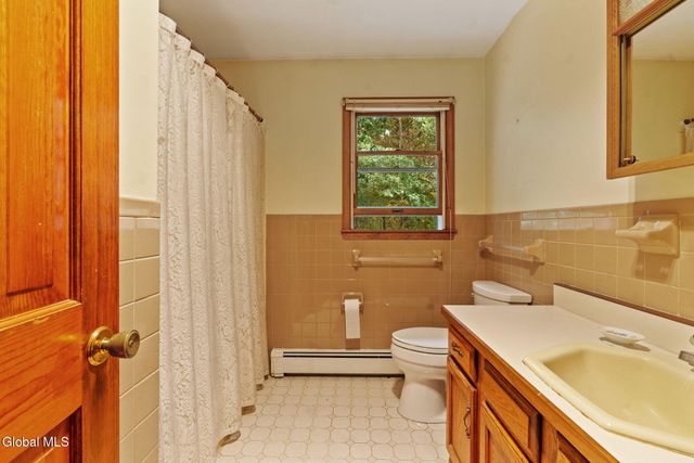 65 Bradt Road, Clifton Park, NY 12148