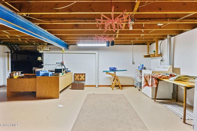 65 Bradt Road, Clifton Park, NY 12148