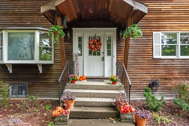 65 Bradt Road, Clifton Park, NY 12148