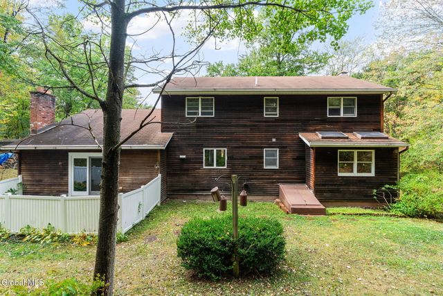 65 Bradt Road, Clifton Park, NY 12148