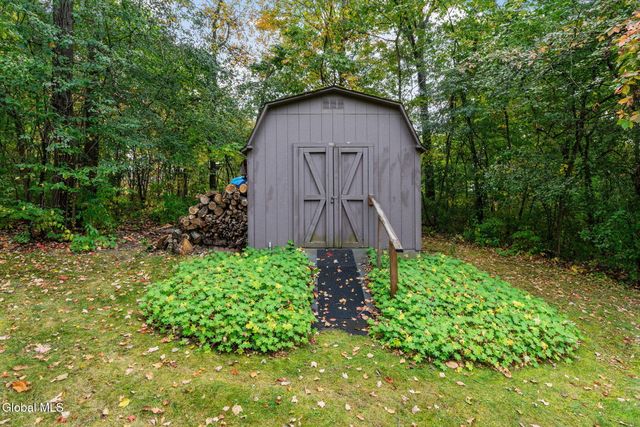 65 Bradt Road, Clifton Park, NY 12148