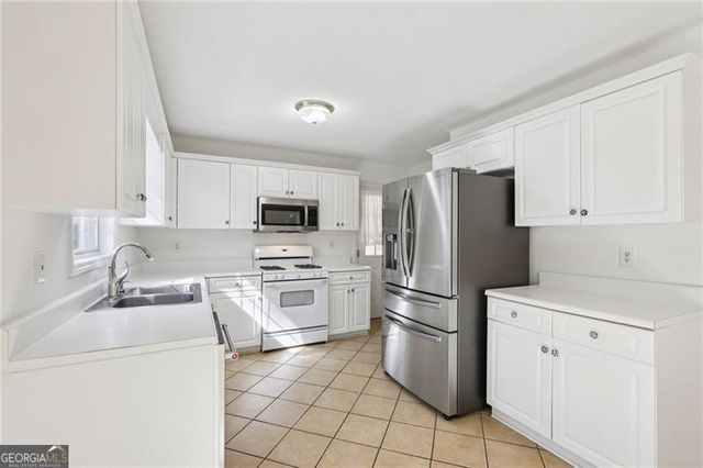 4035 N Laurel Grove Road, Douglasville, GA 30135