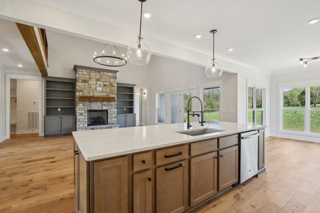 3261 Sulphur Springs Rd, Murfreesboro, TN 37129