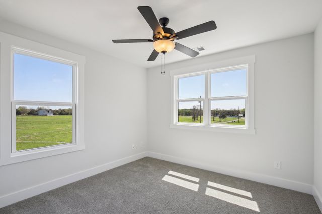 3261 Sulphur Springs Rd, Murfreesboro, TN 37129