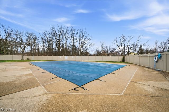 35375 Greenwich Avenue, North Ridgeville, OH 44039