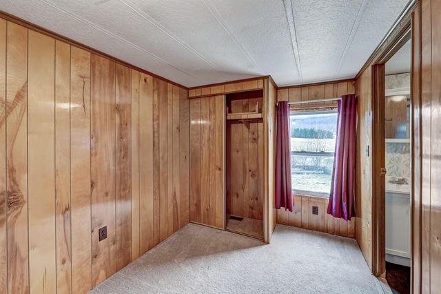 33 Rugg Road, St. Albans Town, VT 05478