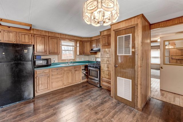 33 Rugg Road, St. Albans Town, VT 05478