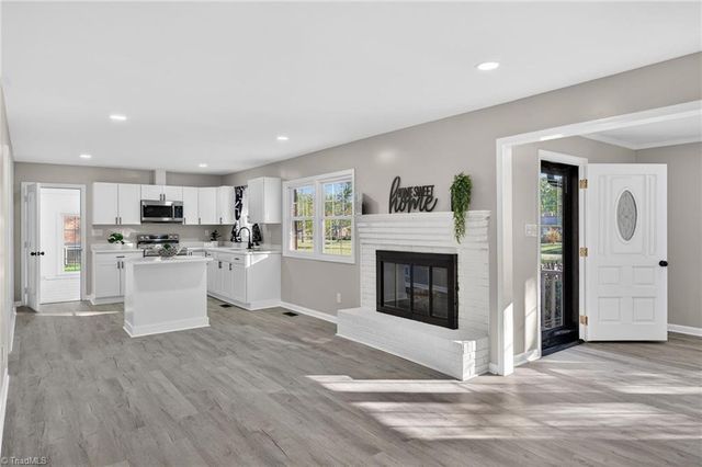 2914 Ardmore Street, Burlington, NC 27215