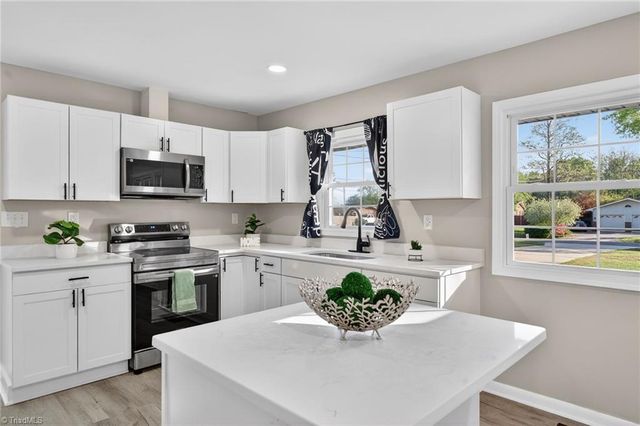 2914 Ardmore Street, Burlington, NC 27215