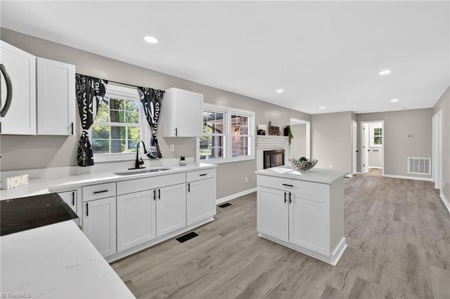 2914 Ardmore Street, Burlington, NC 27215