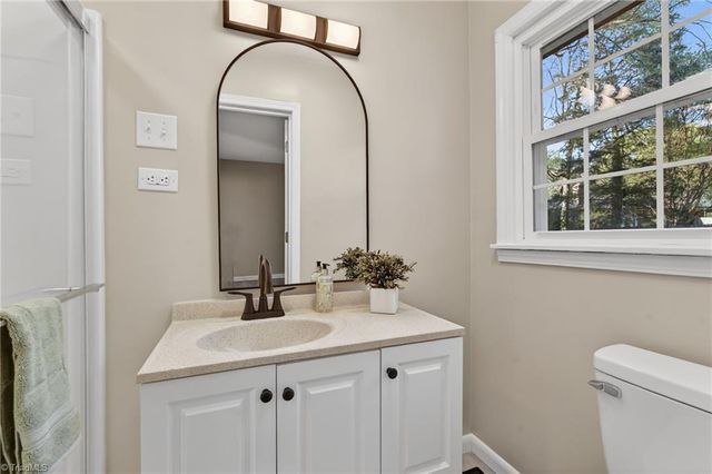 2914 Ardmore Street, Burlington, NC 27215
