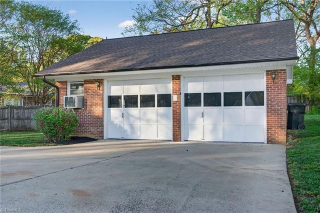 2914 Ardmore Street, Burlington, NC 27215