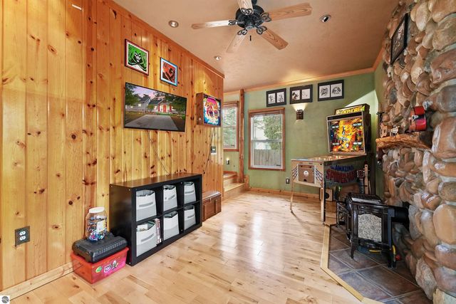 320 Marble Street, Cadillac, MI 49601