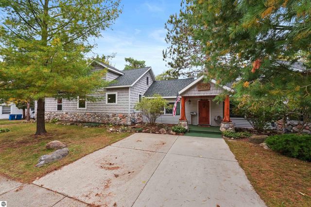 320 Marble Street, Cadillac, MI 49601