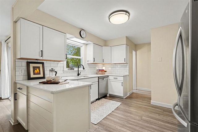 7552 Westlane Avenue, Jenison, MI 49428