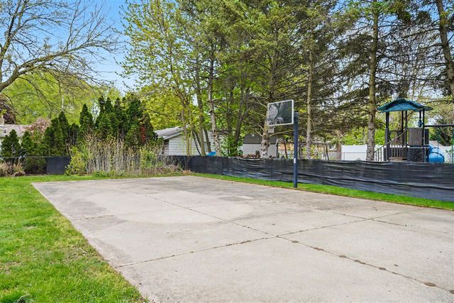 7552 Westlane Avenue, Jenison, MI 49428