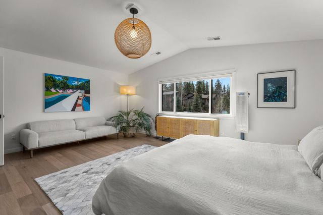 19056 NW Mount Shasta Drive, Bend, OR 97703