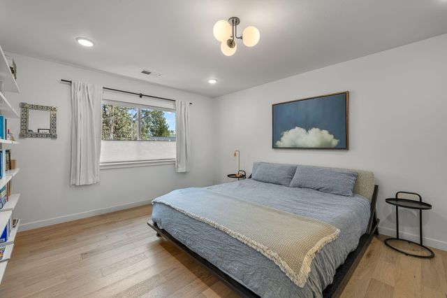 19056 NW Mount Shasta Drive, Bend, OR 97703