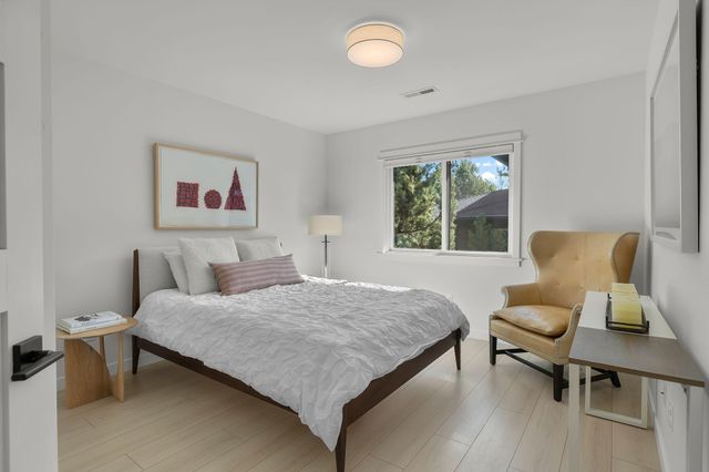 19056 NW Mount Shasta Drive, Bend, OR 97703