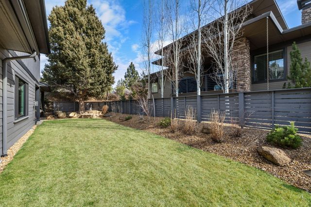 19056 NW Mount Shasta Drive, Bend, OR 97703