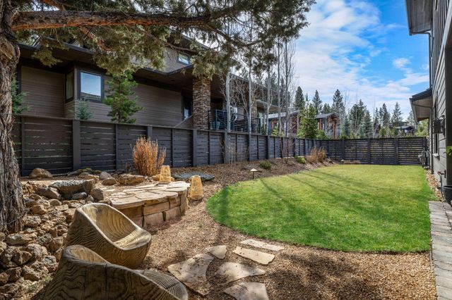 19056 NW Mount Shasta Drive, Bend, OR 97703