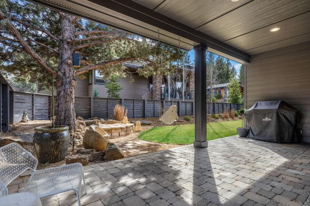 19056 NW Mount Shasta Drive, Bend, OR 97703