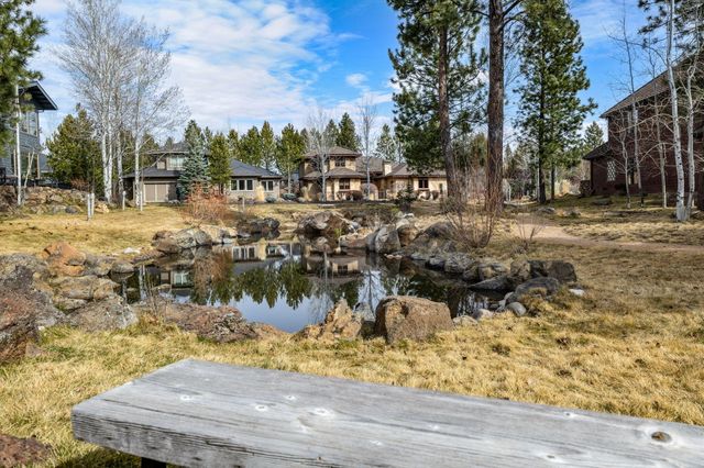 19056 NW Mount Shasta Drive, Bend, OR 97703